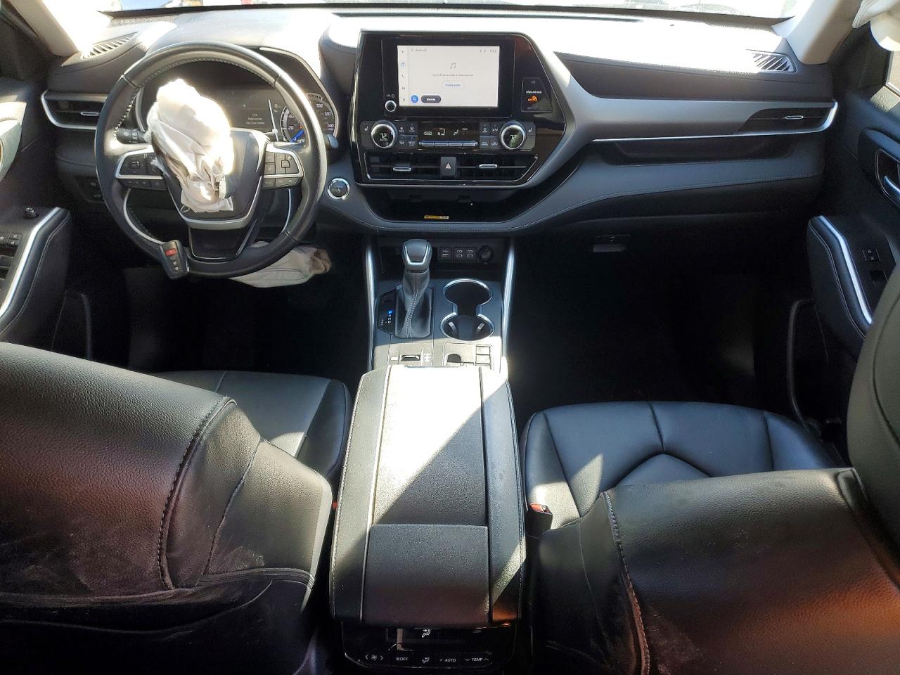 2023 TOYOTA HIGHLANDER HYBRID XLE photo 8