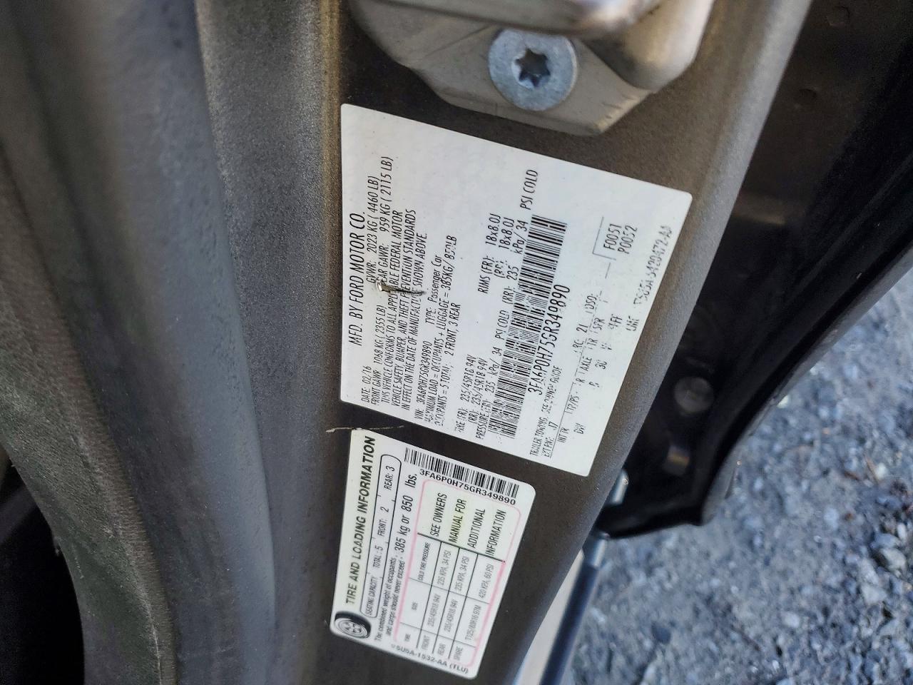 2016 FORD FUSION SE photo 12