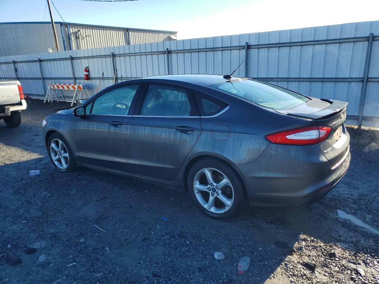 2016 FORD FUSION SE photo 2