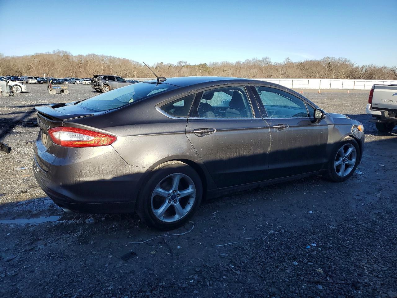 2016 FORD FUSION SE photo 3