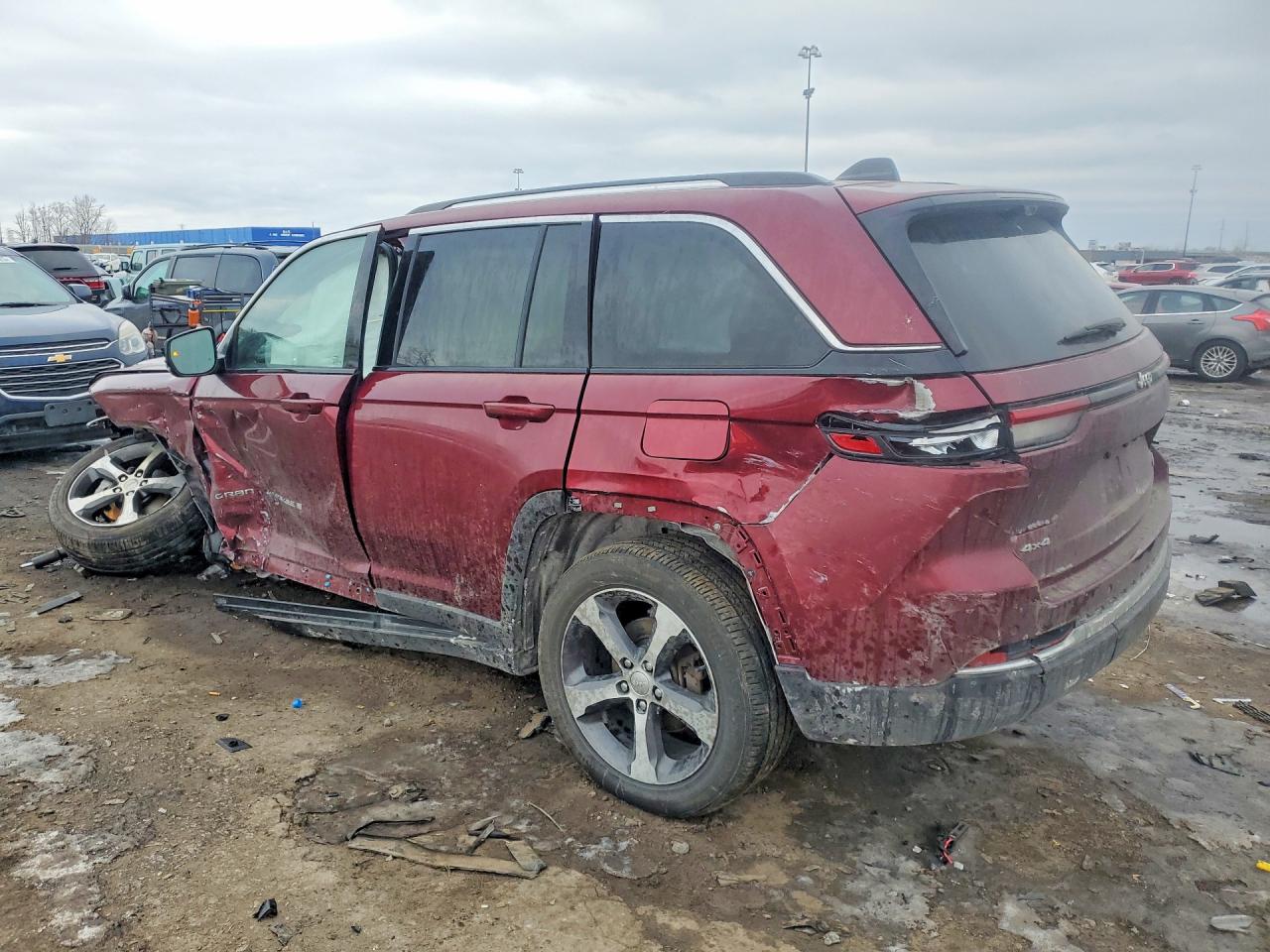2023 JEEP GRAND CHEROKEE LIMITED photo 2