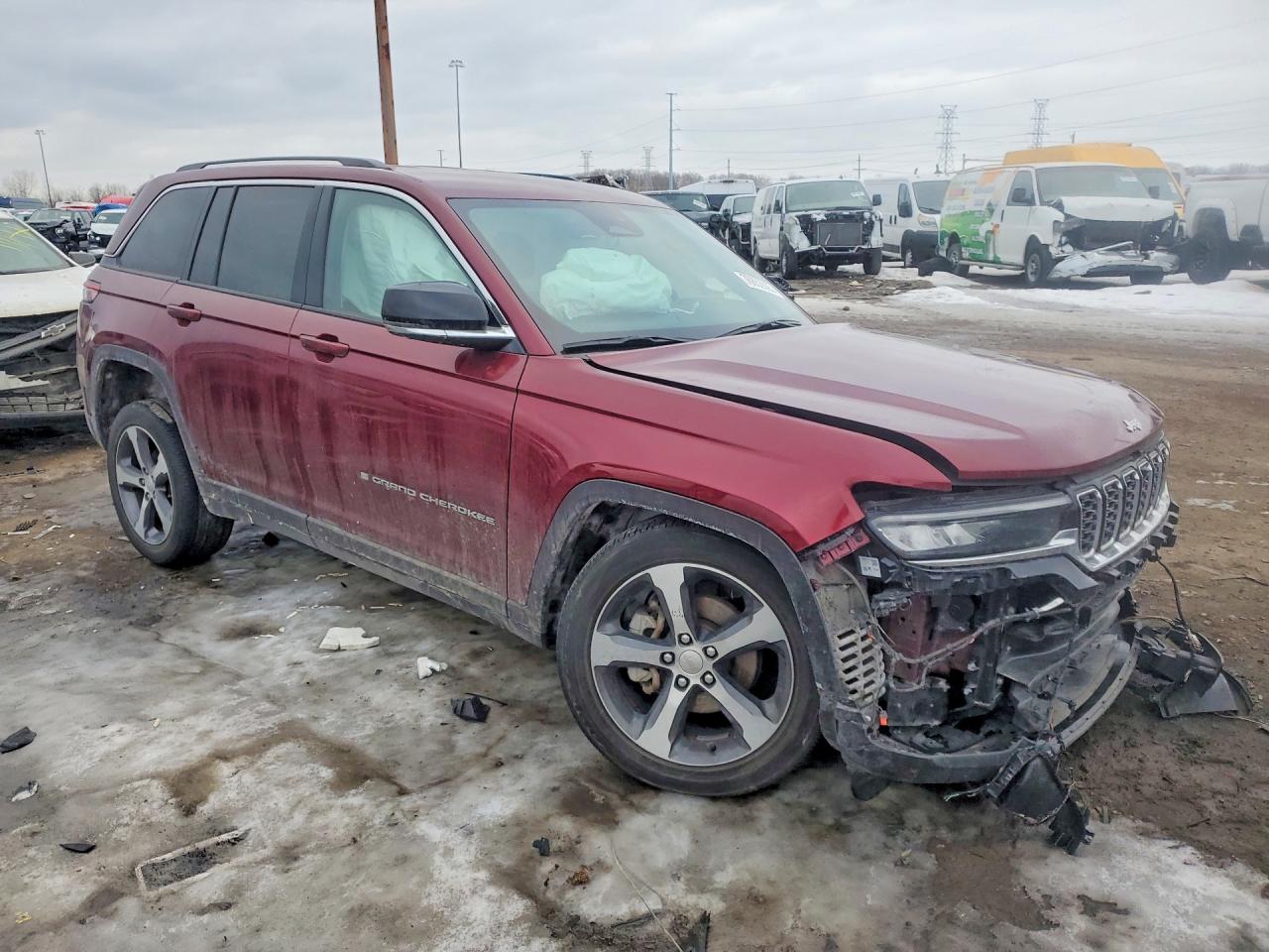 2023 JEEP GRAND CHEROKEE LIMITED photo 4