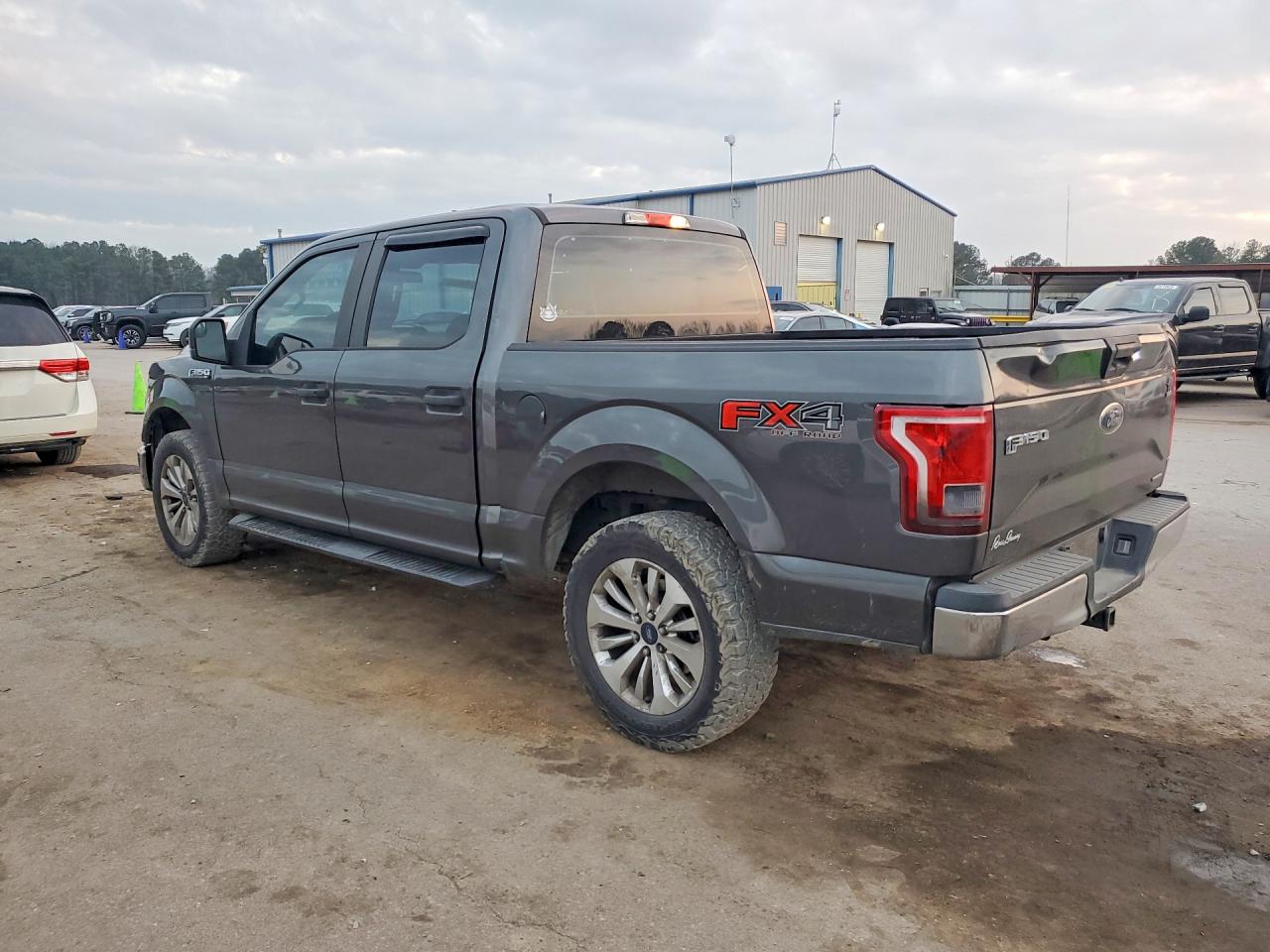 2016 FORD F150 SUPERCREW photo 2