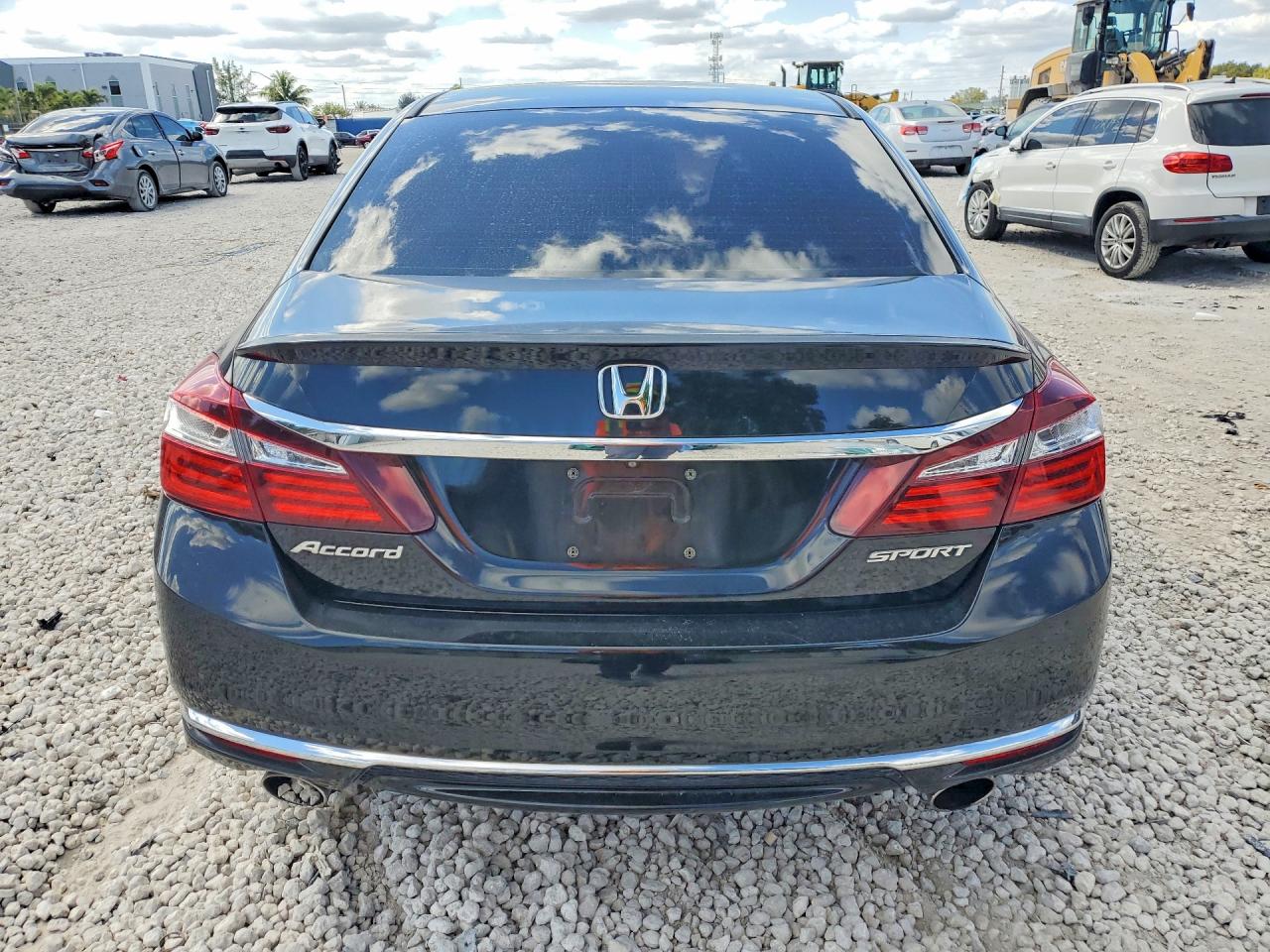 2017 HONDA ACCORD SPORT photo 11