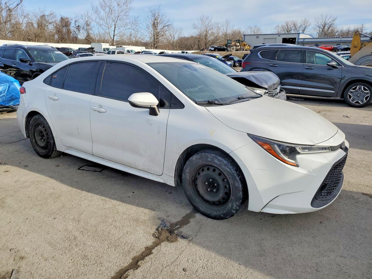 2021 TOYOTA COROLLA LE photo 4