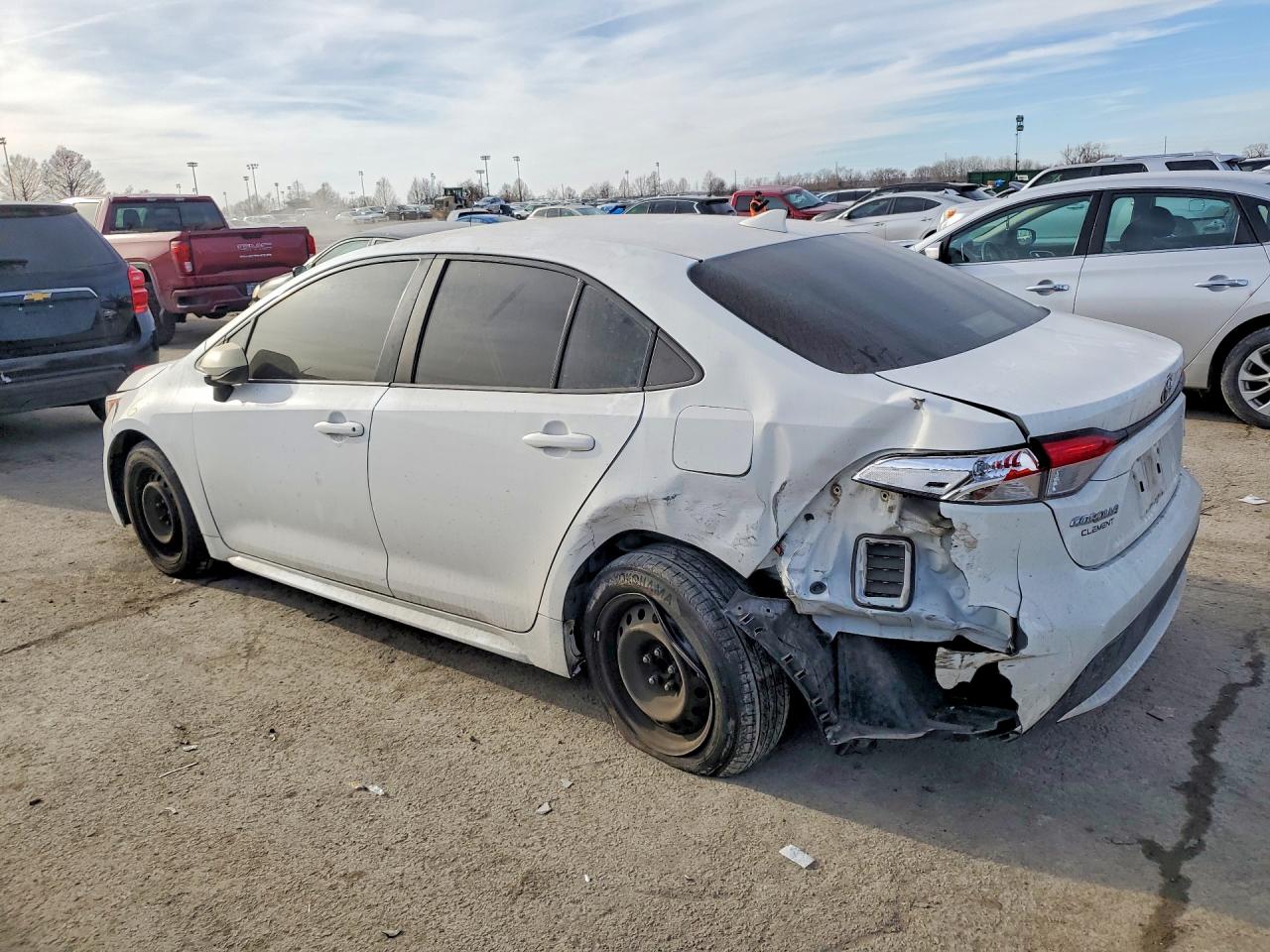 2021 TOYOTA COROLLA LE photo 2