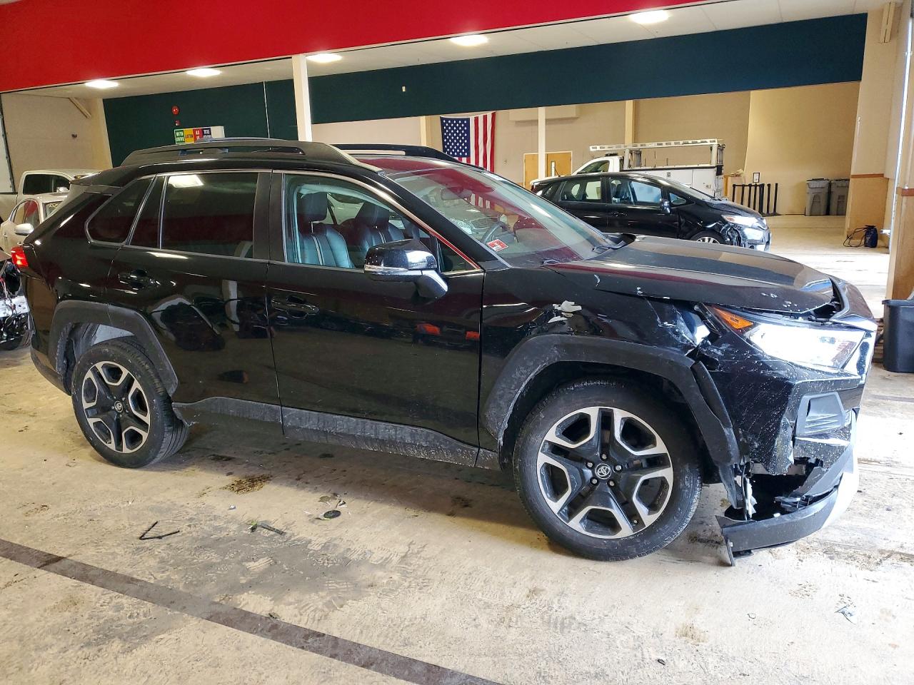 2019 TOYOTA RAV4 ADVENTURE photo 4