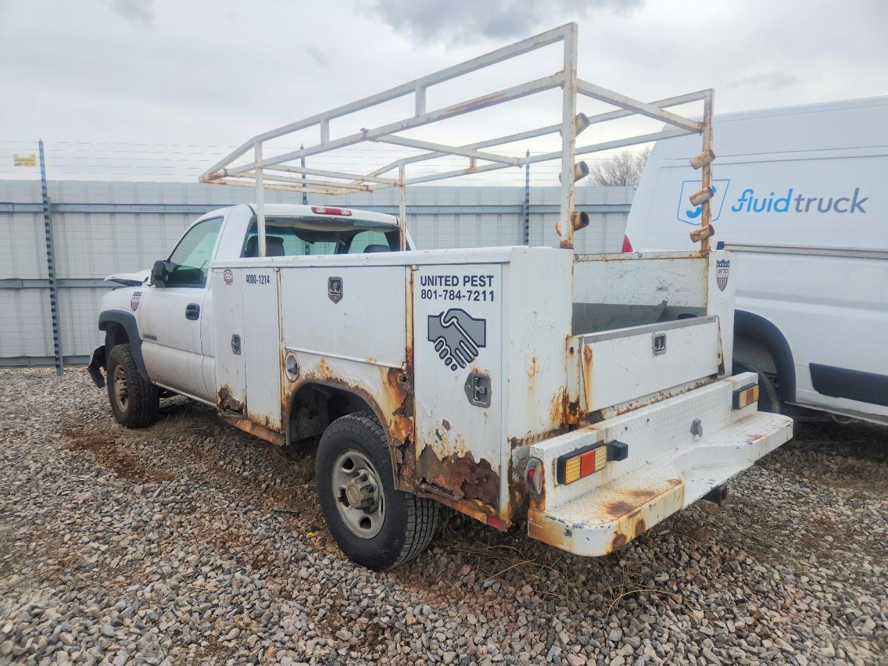 2005 CHEVROLET SILVERADO C2500 HEAVY DUTY photo 2