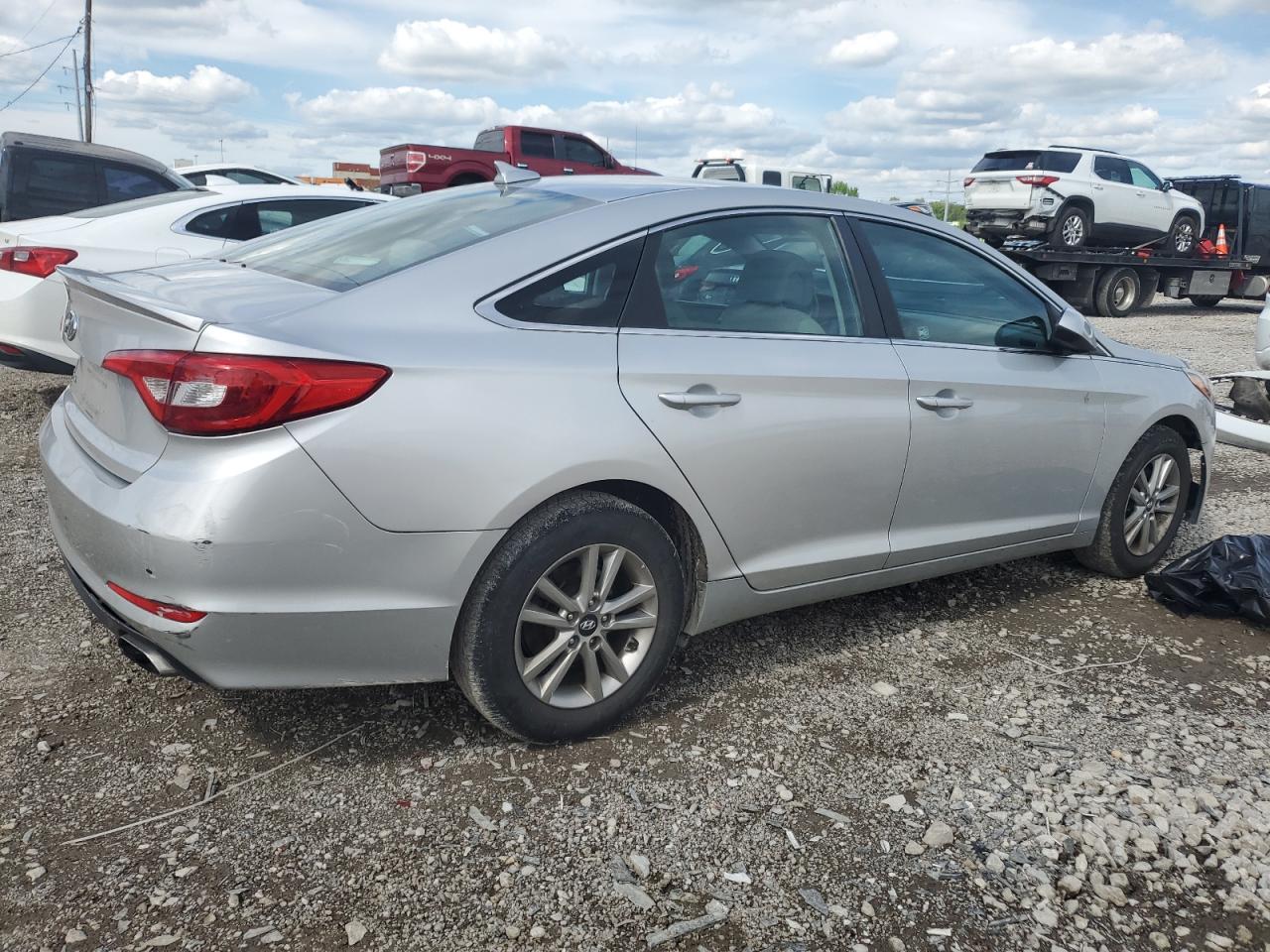 2017 HYUNDAI SONATA SE photo 3