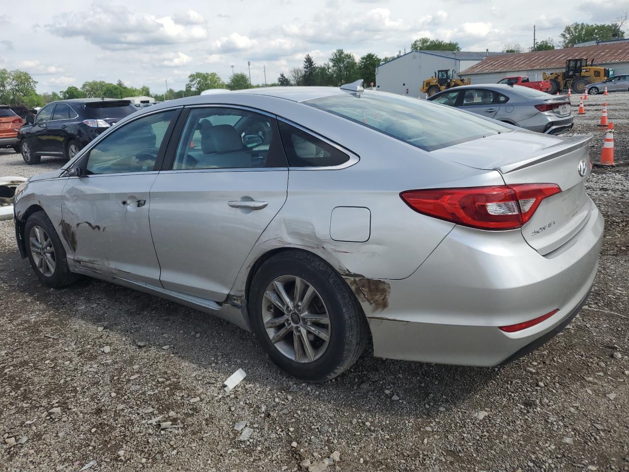 2017 HYUNDAI SONATA SE photo 2