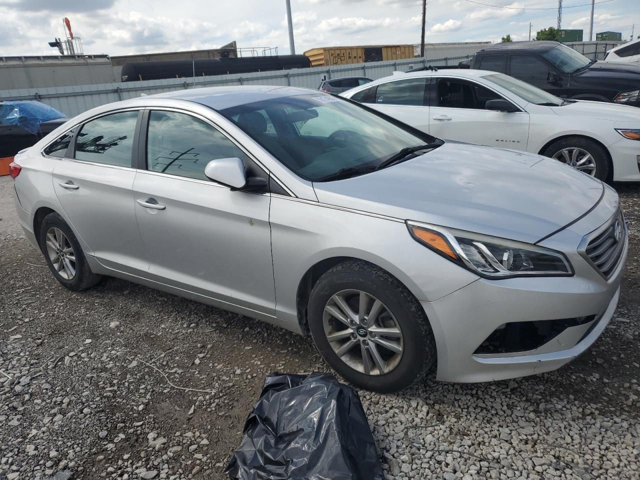 2017 HYUNDAI SONATA SE photo 4