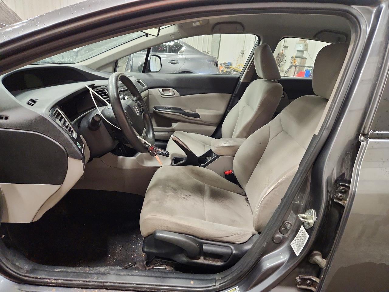 2013 HONDA CIVIC LX photo 13