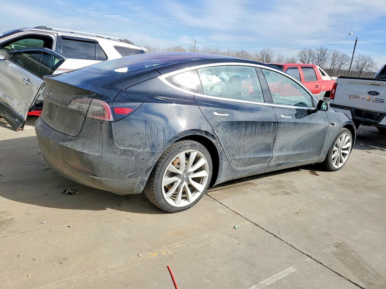 2018 TESLA MODEL 3 photo 5