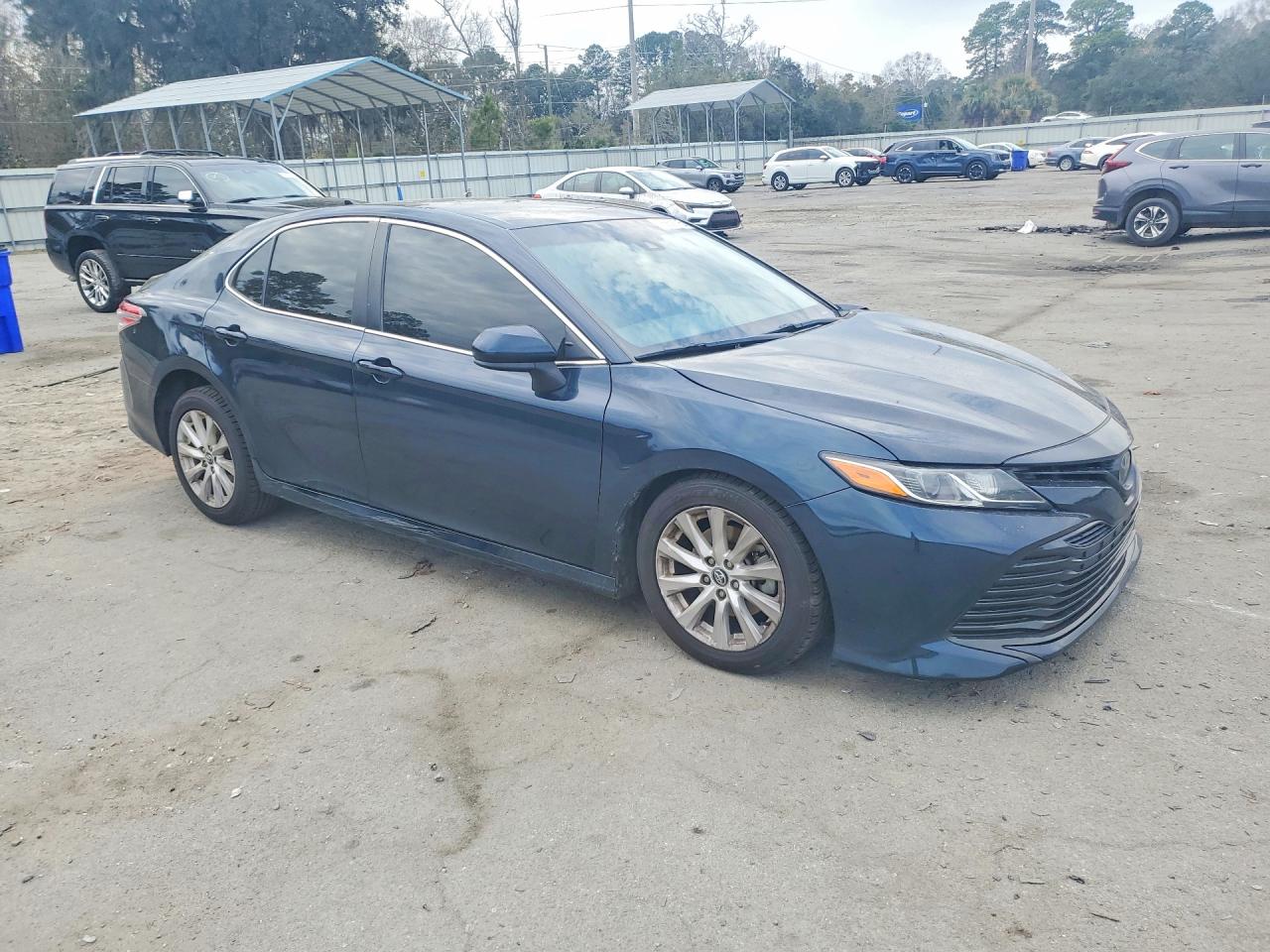 2020 TOYOTA CAMRY LE photo 7