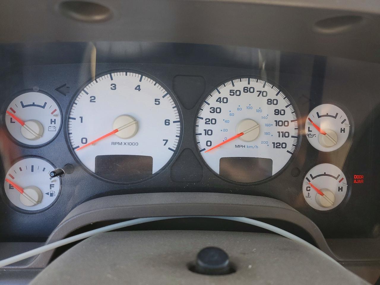 2004 DODGE RAM 1500 ST photo 17