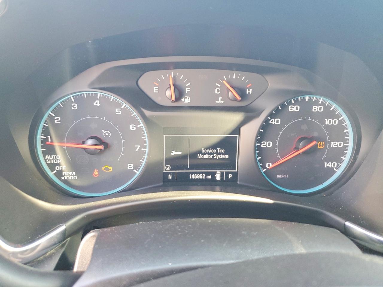 2018 CHEVROLET EQUINOX photo 9