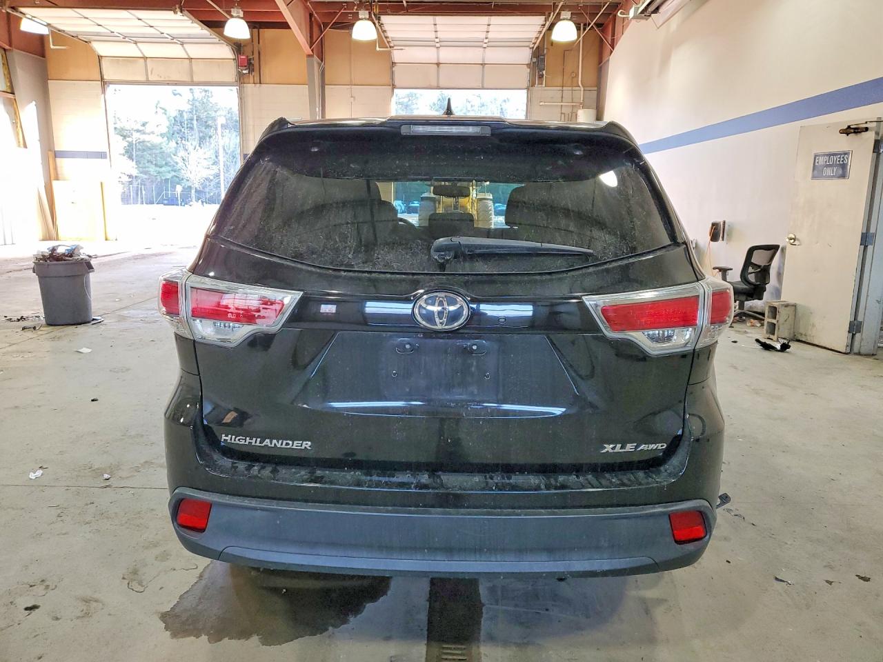 2014 TOYOTA HIGHLANDER XLE photo 6