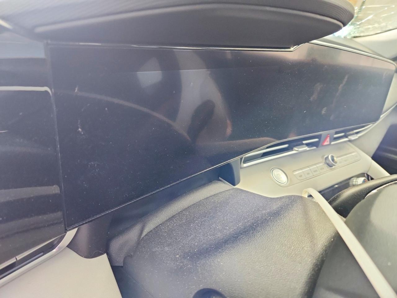 2023 HYUNDAI ELANTRA LIMITED photo 9