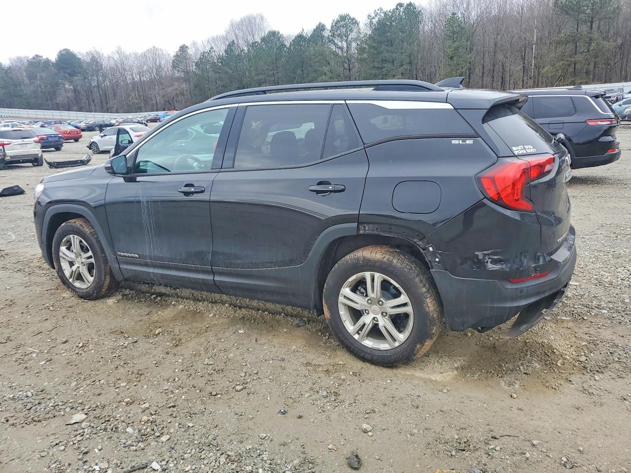 2020 GMC TERRAIN SLE photo 3