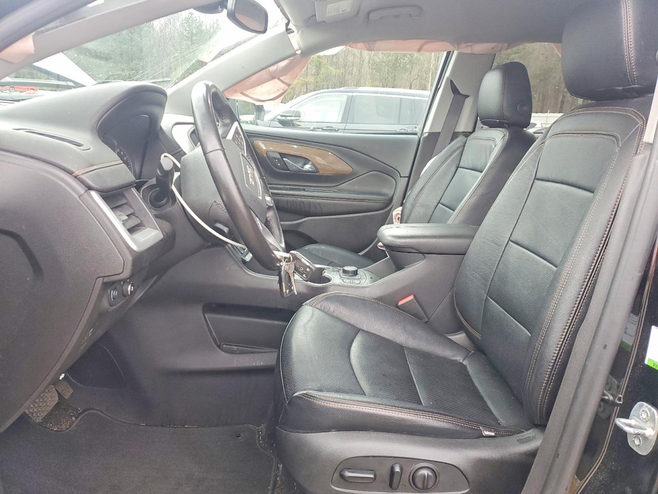 2020 GMC TERRAIN SLE photo 13