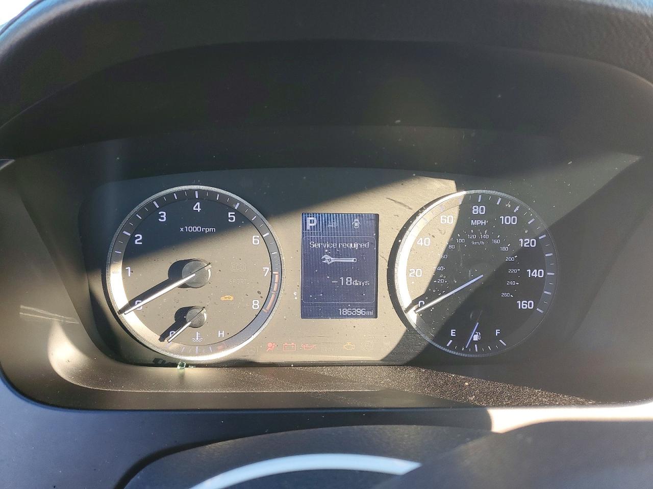 2017 HYUNDAI SONATA SPORT photo 25