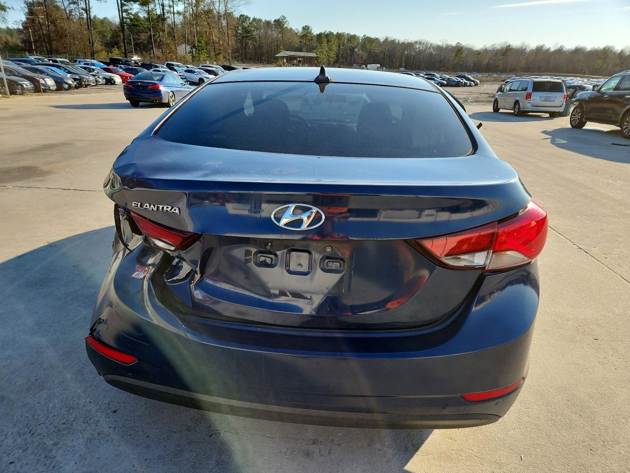 2015 HYUNDAI ELANTRA SE photo 16