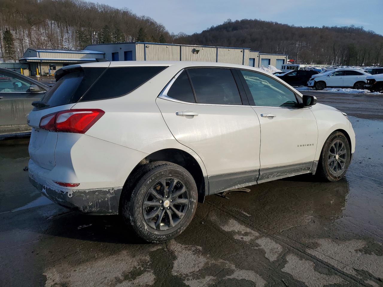 2020 CHEVROLET EQUINOX LT photo 7