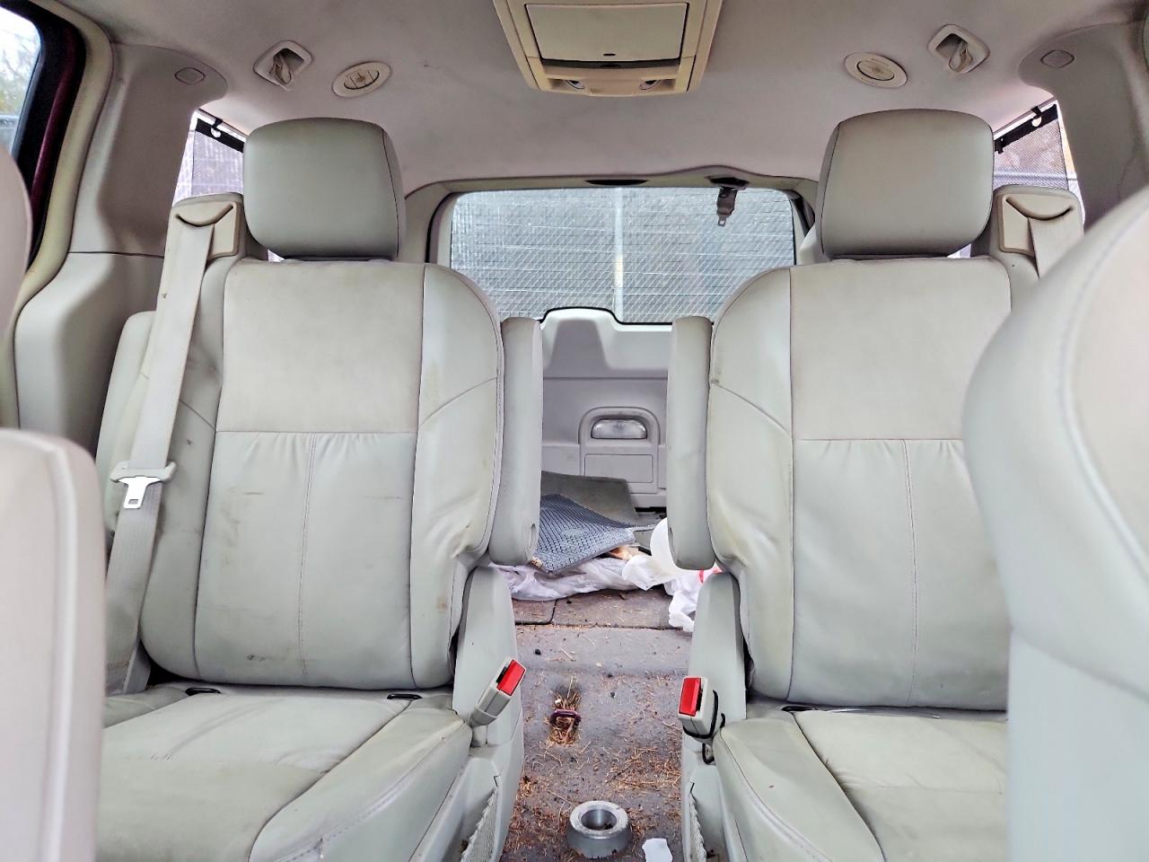 2008 CHRYSLER TOWN & COUNTRY LIMITED photo 10