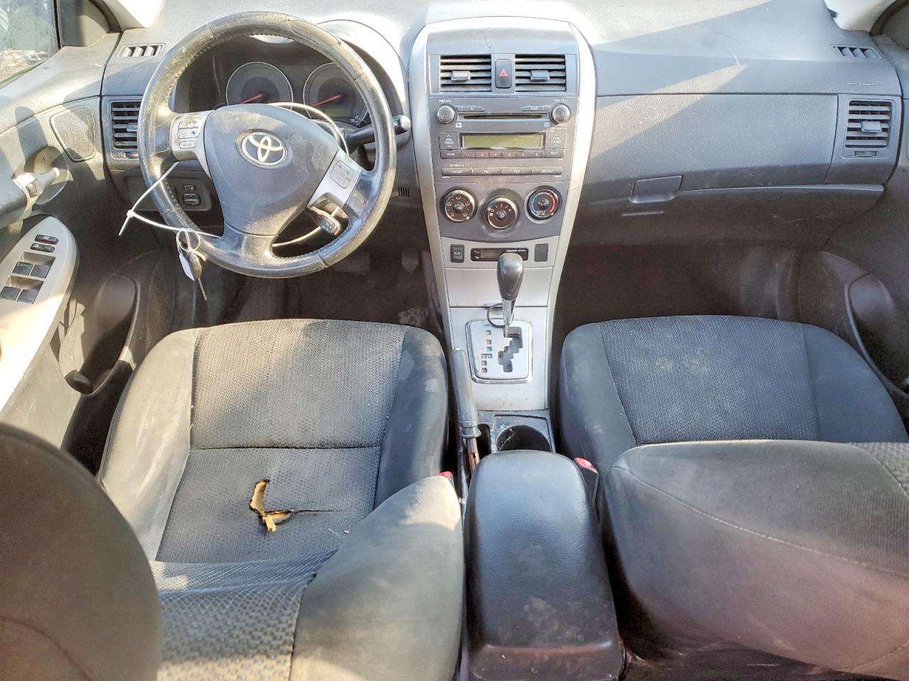 2010 TOYOTA COROLLA BASE photo 15