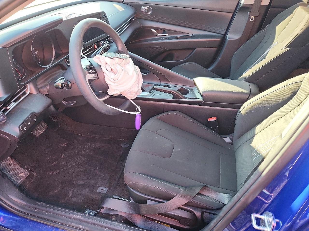 2023 HYUNDAI ELANTRA SEL photo 12