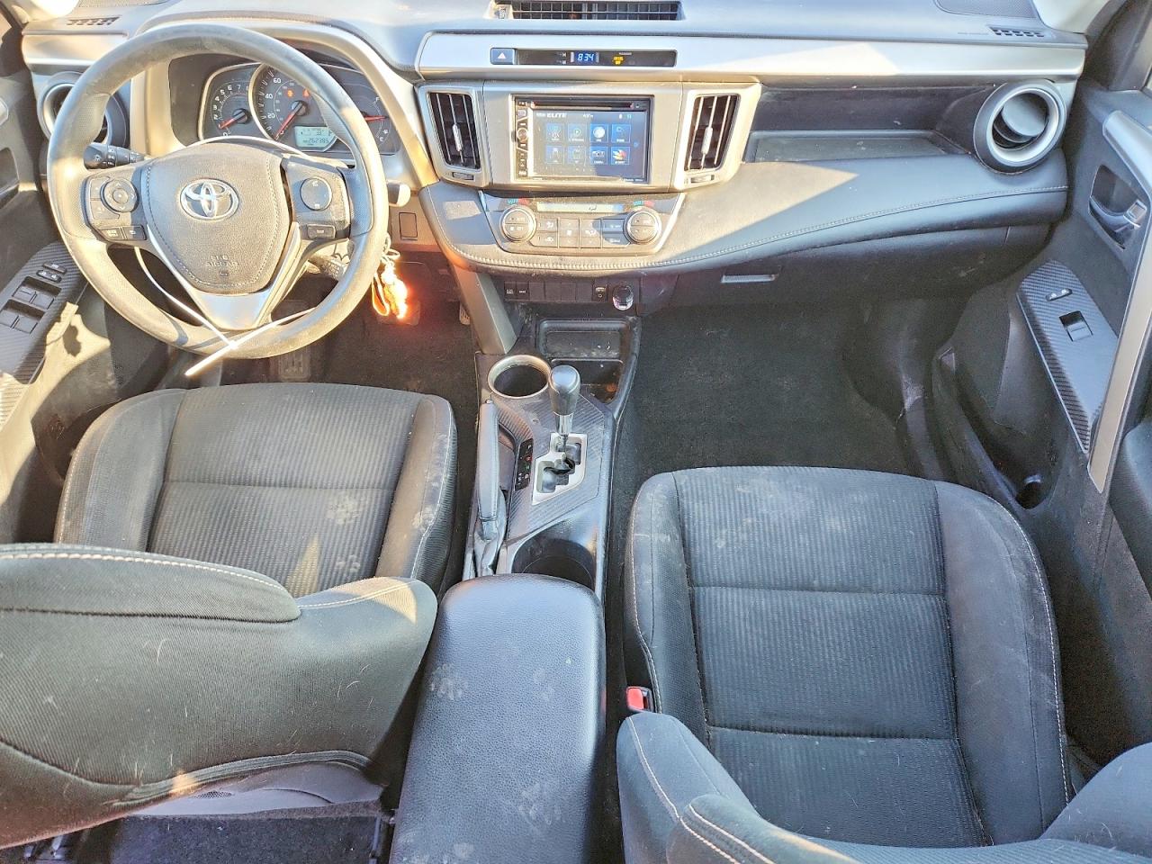 2014 TOYOTA RAV4 XLE photo 8