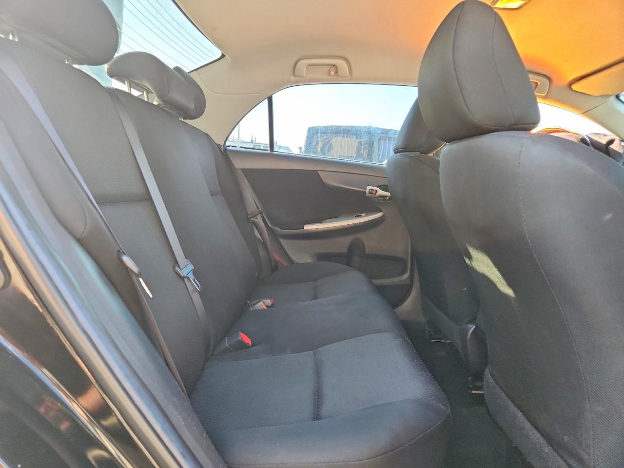 2010 TOYOTA COROLLA S photo 10