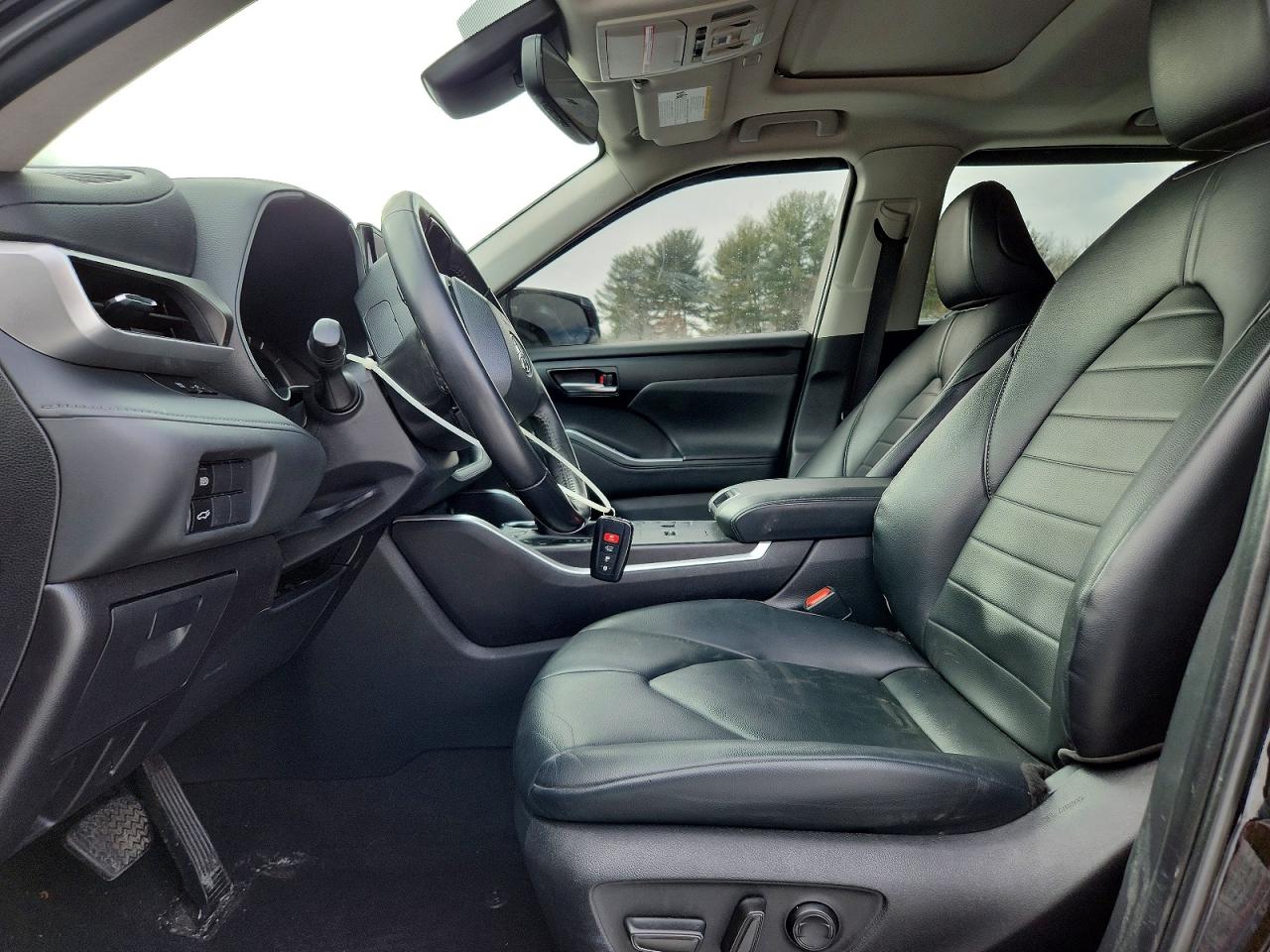 2023 TOYOTA HIGHLANDER BASE photo 13