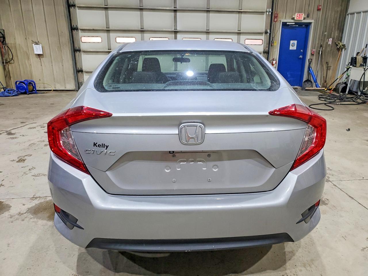 2017 HONDA CIVIC LX photo 16