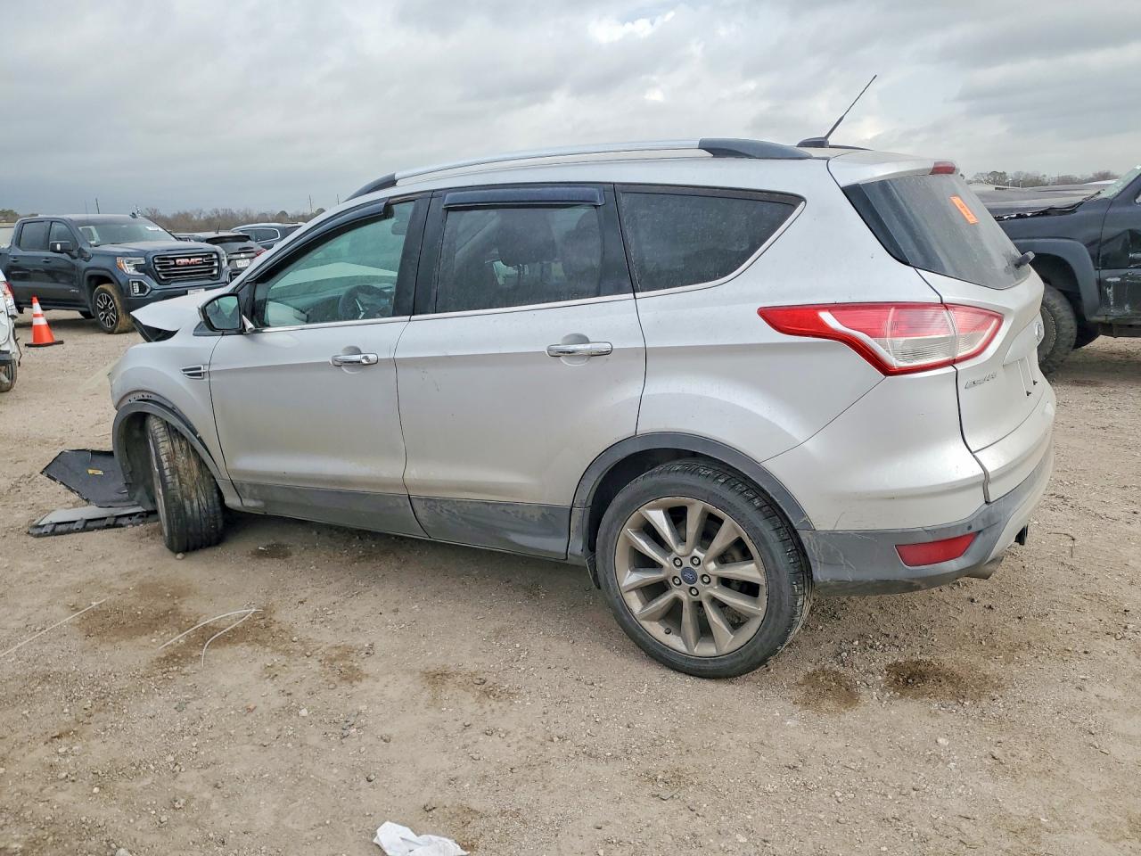 2014 FORD ESCAPE SE photo 2