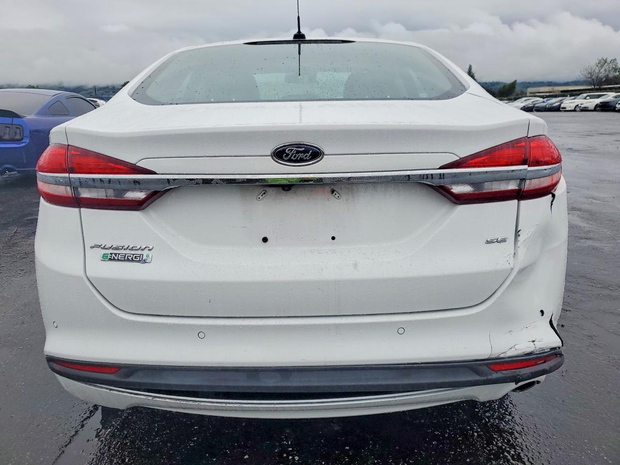 2017 FORD FUSION SE PHEV photo 6