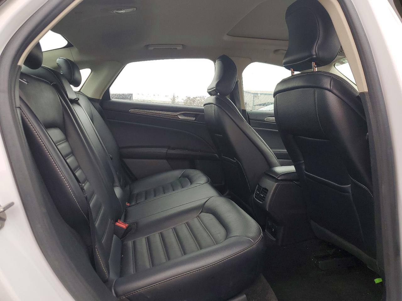 2017 FORD FUSION SE PHEV photo 10
