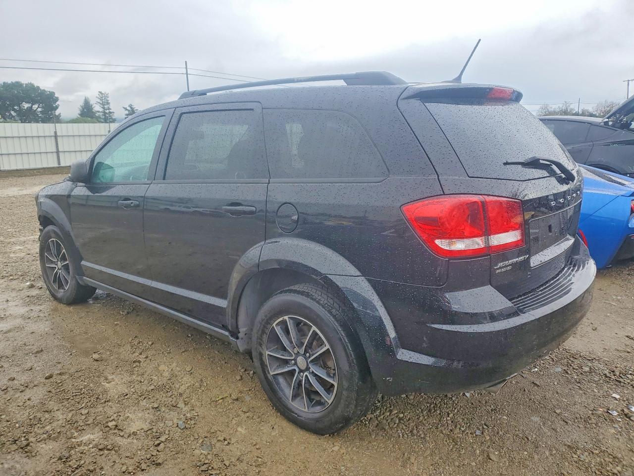 2017 DODGE JOURNEY photo 2
