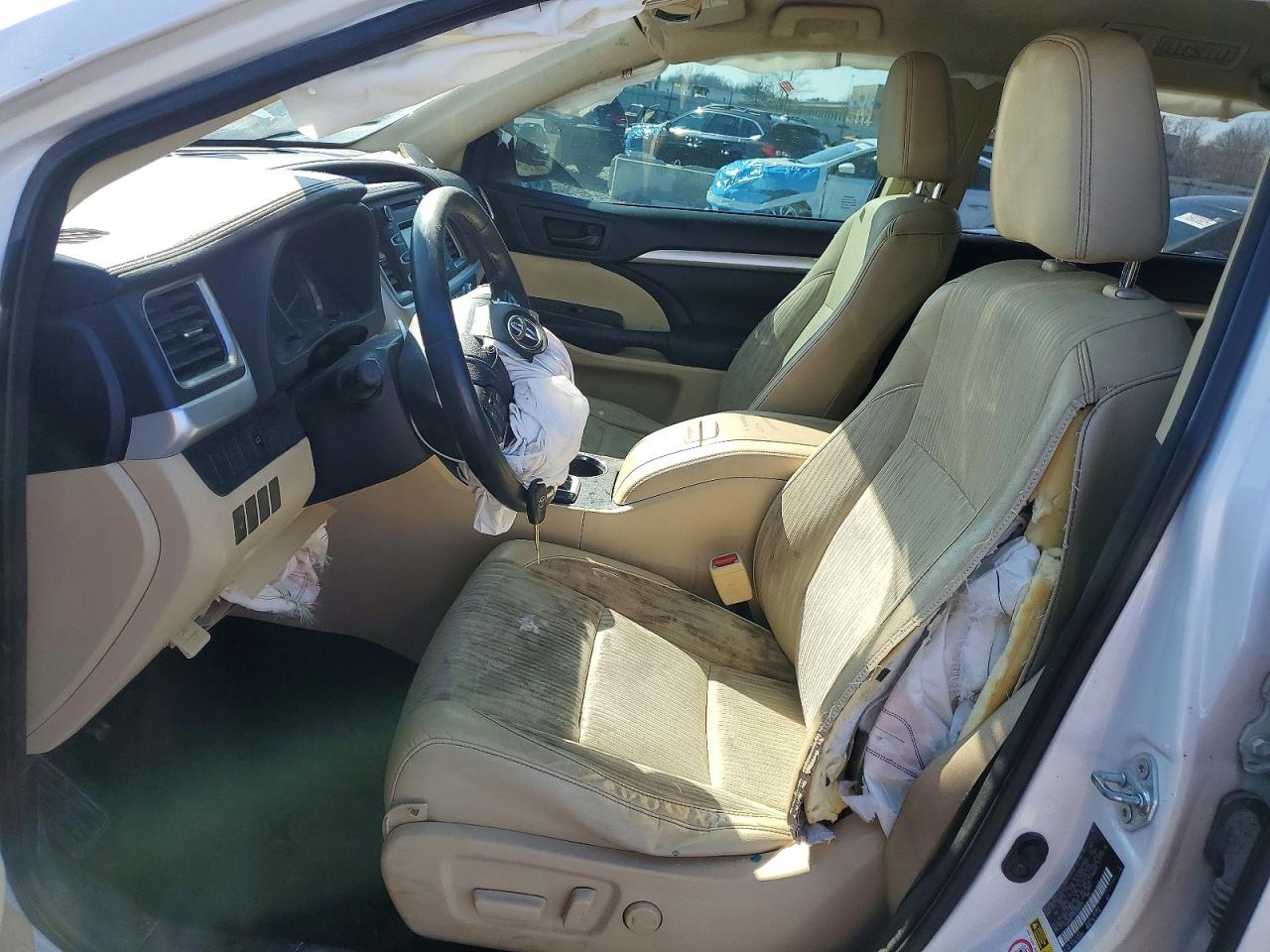 2014 TOYOTA HIGHLANDER LE PLUS photo 13