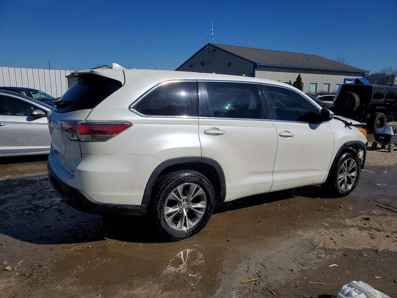 2014 TOYOTA HIGHLANDER LE PLUS photo 5