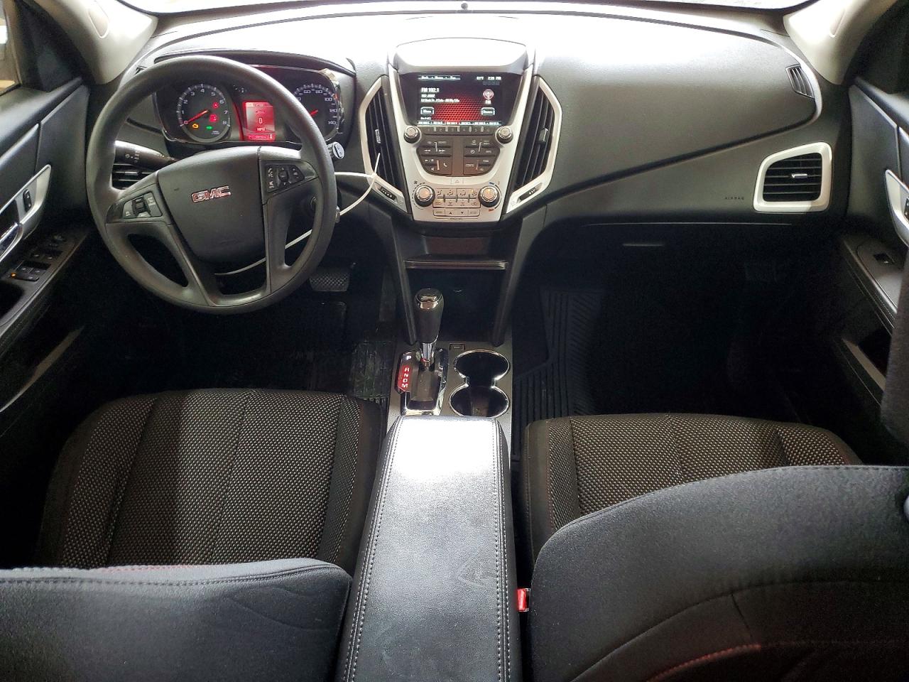 2017 GMC TERRAIN SLE photo 8