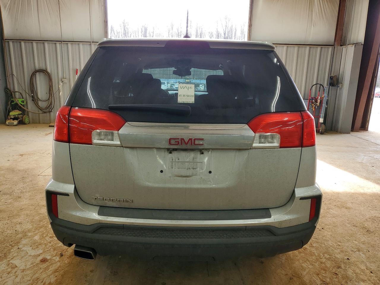 2017 GMC TERRAIN SLE photo 6