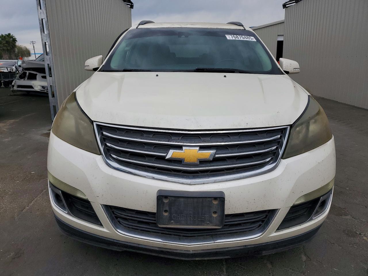 2014 CHEVROLET TRAVERSE LT photo 5