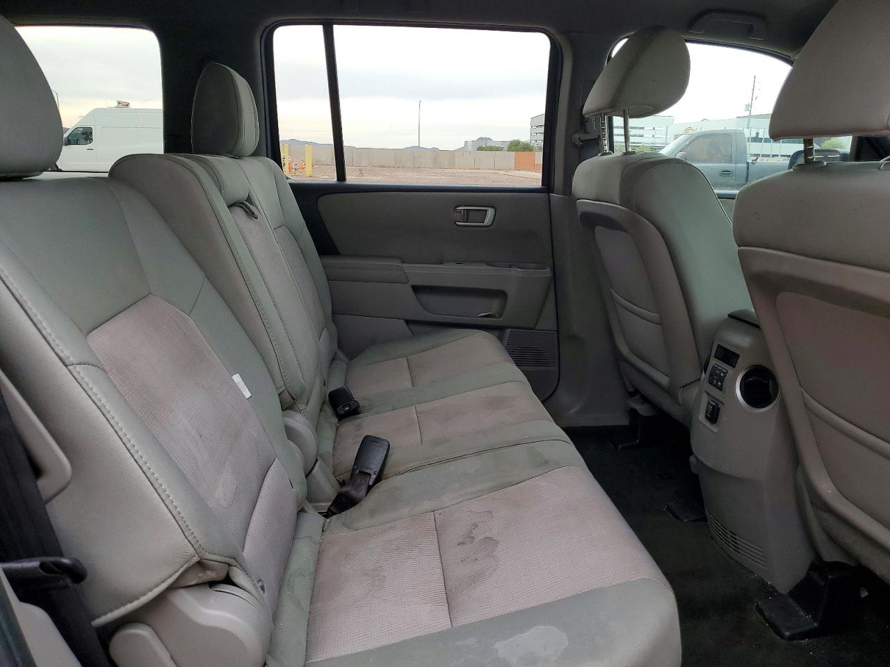 2012 HONDA PILOT EX photo 10
