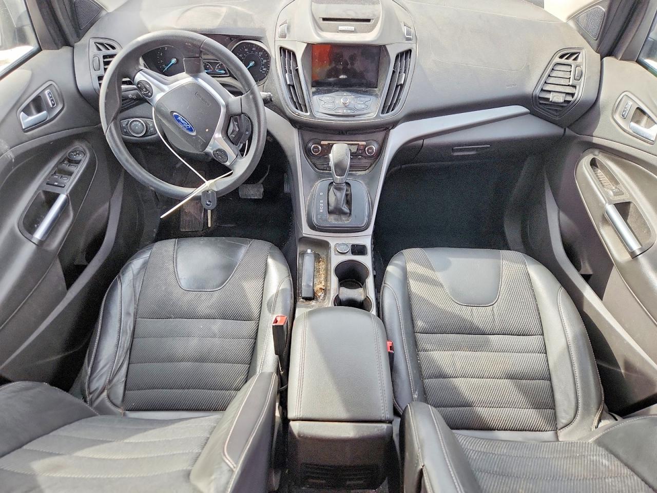 2016 FORD ESCAPE SE photo 8