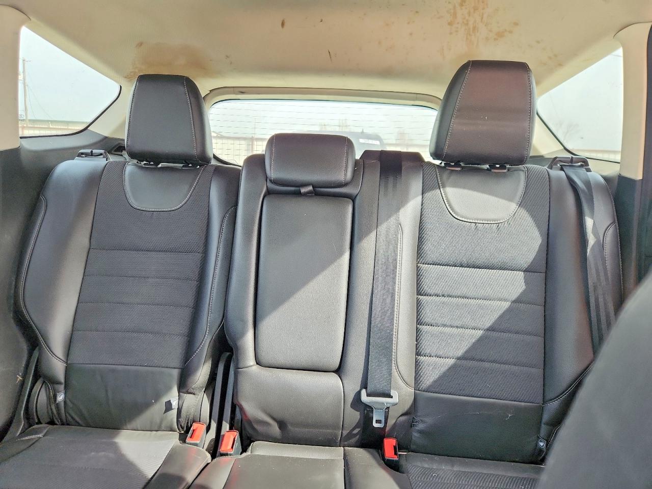 2016 FORD ESCAPE SE photo 10