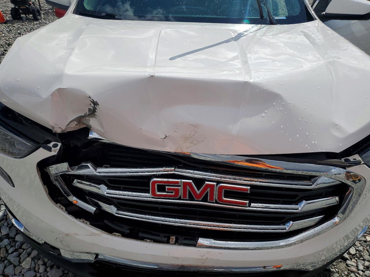 2020 GMC TERRAIN SLT photo 21