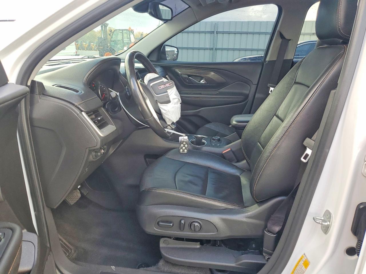 2020 GMC TERRAIN SLT photo 13