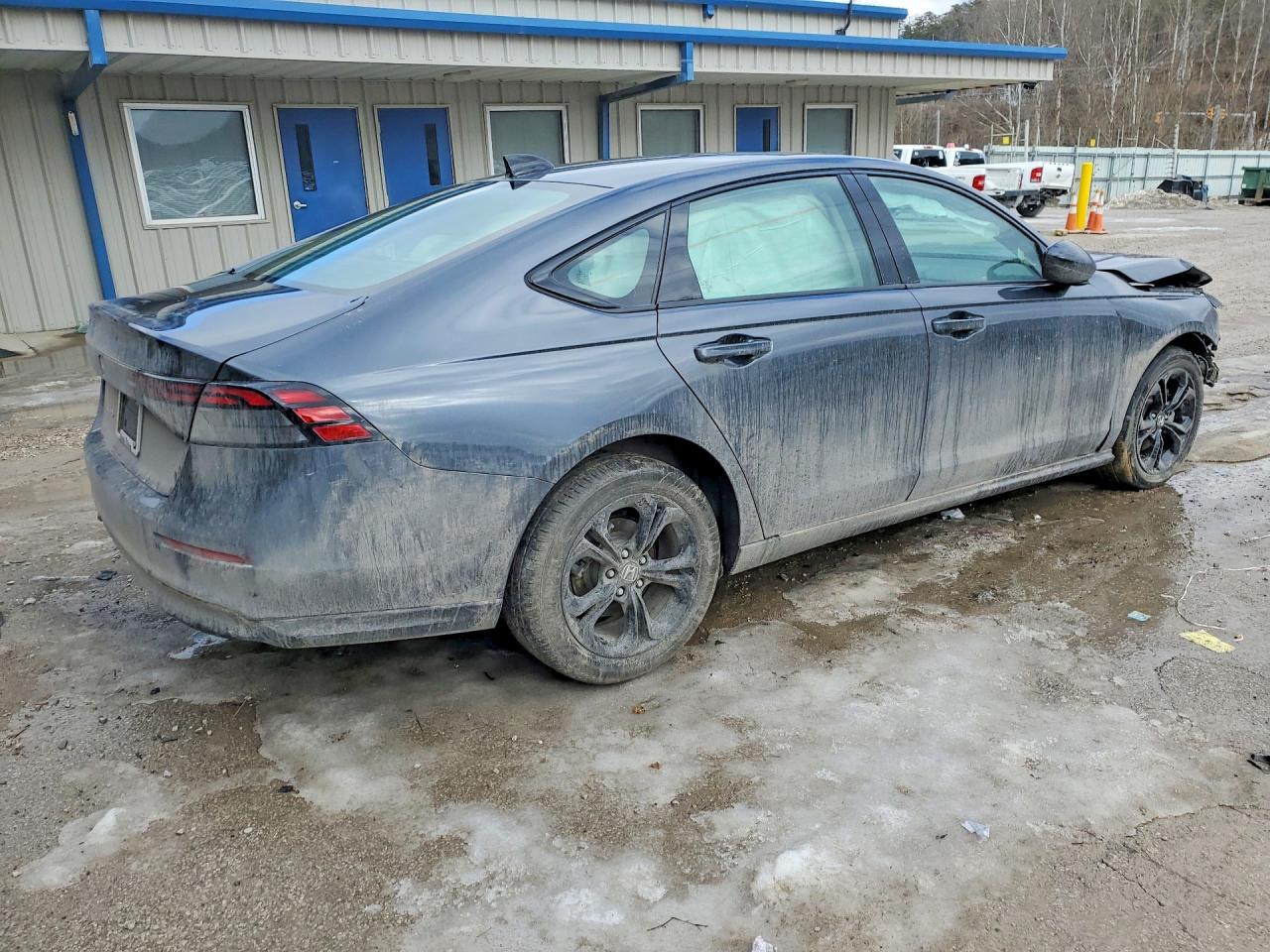 2025 HONDA ACCORD SE photo 3
