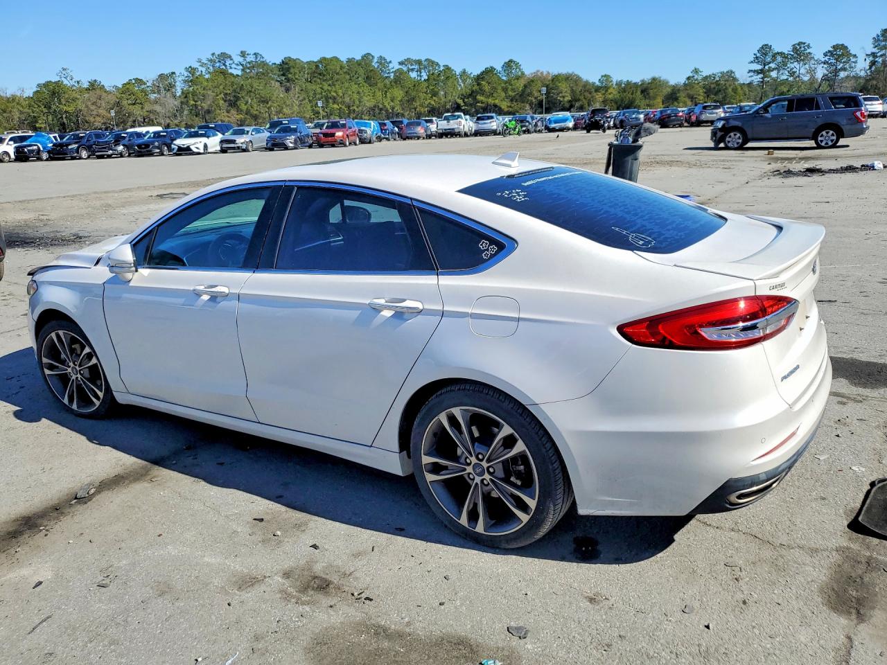 2019 FORD FUSION TITANIUM photo 3